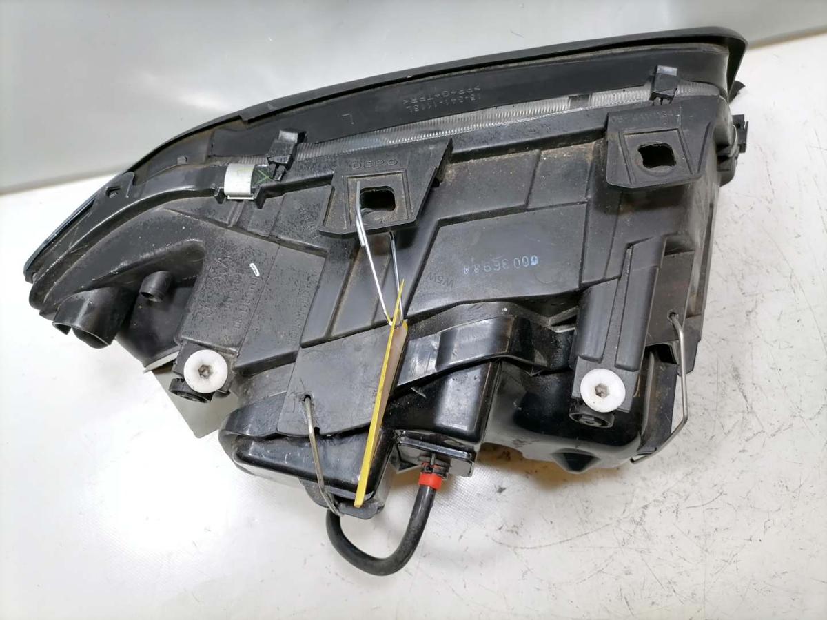 Audi A6 4B Xenonscheinwerfer vorn links Zubehör DEPO Bj.2004